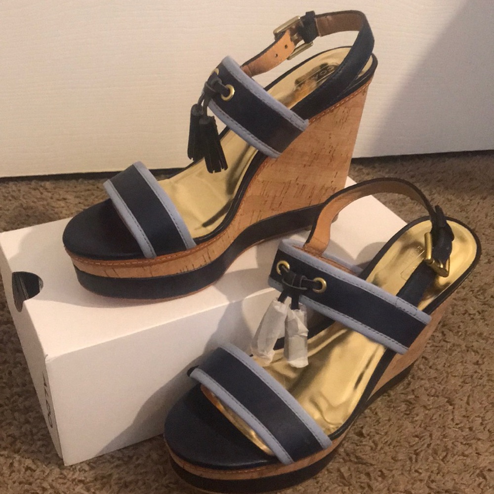 New Coach Guileietta Wedges